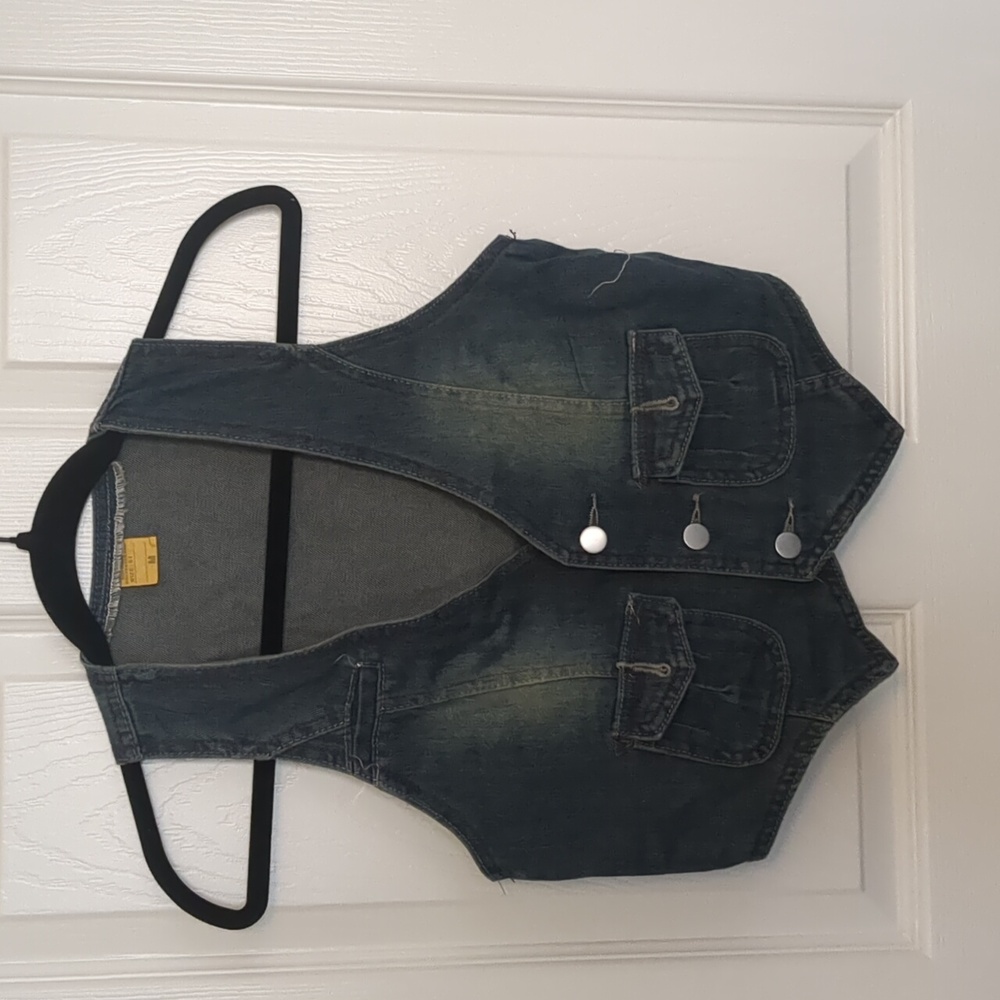 Jest vest